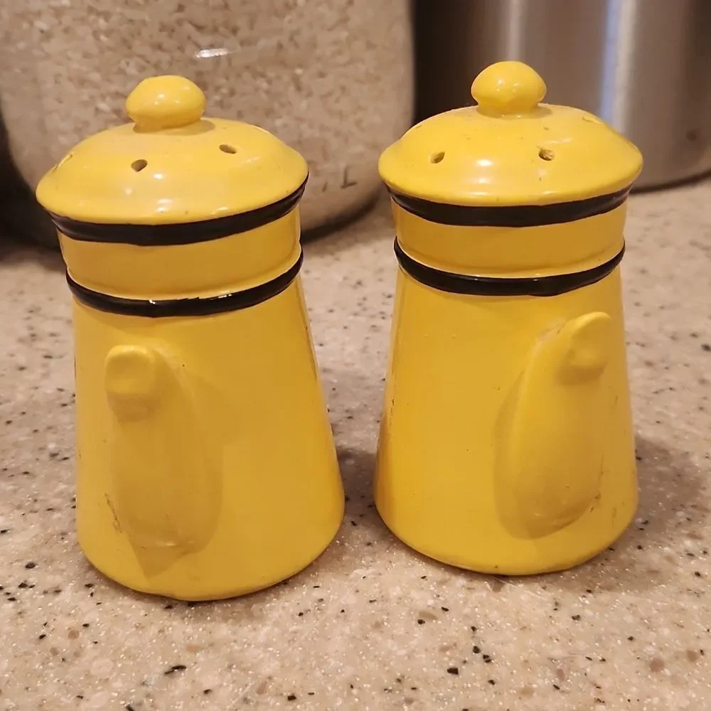 Vintage Yellow Ceramic Coffee Pot Salt and Pepper Shaker Set Made in Japan